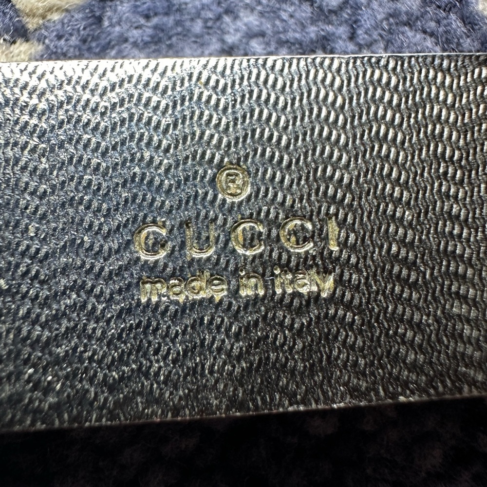 Gucci Keyring Keychain. Spring twist lock. Rare. Circa early 2000s. Stainless. - Picture 2 of 4